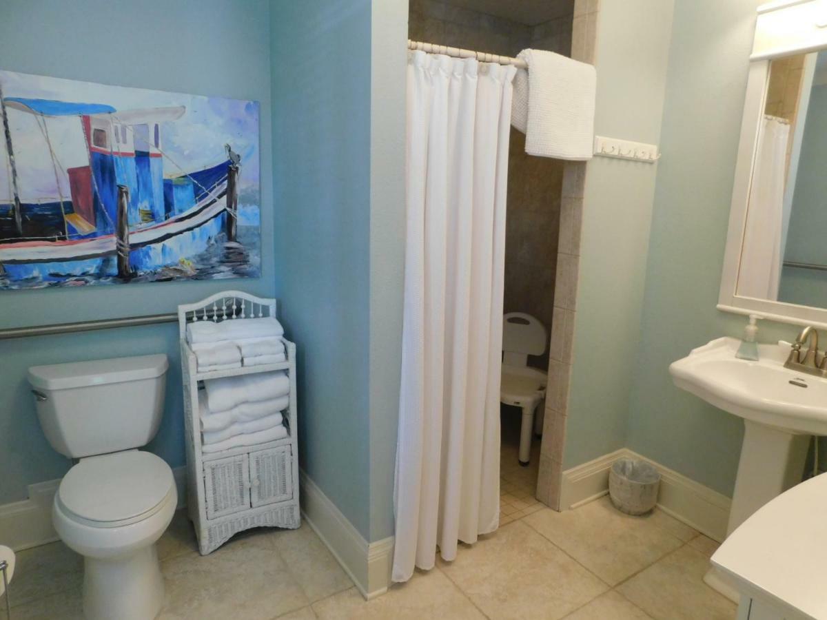 The River Lily Daytona Beach Bilik gambar