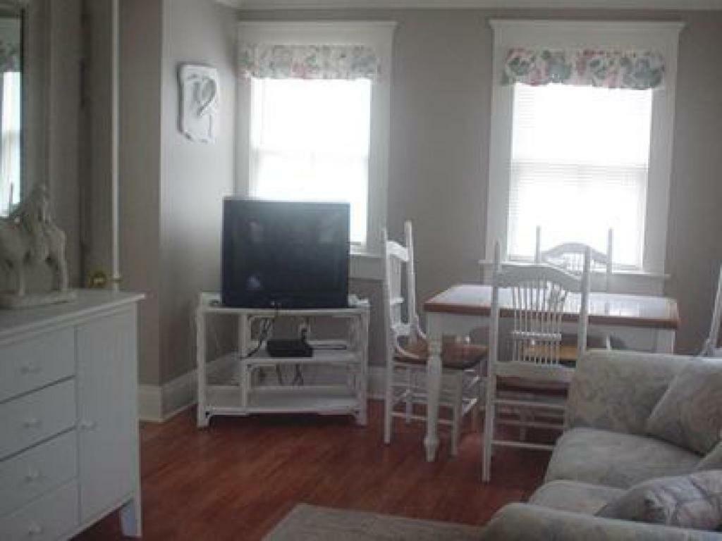 The River Lily Daytona Beach Bilik gambar